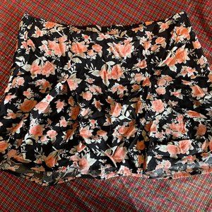 H&M Divided Short Floral Skirt